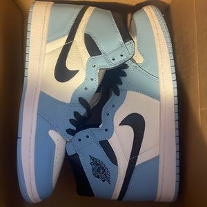 Jordan 1 retro high university blue black